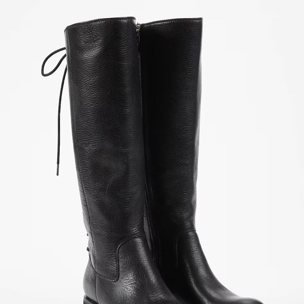 SOFFT Black Sharnell II  boots:  New in Box (never worn)